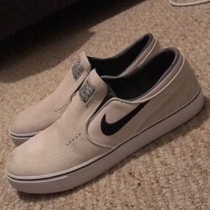 Nike Stefan Janoski Slip-On Cream Colored